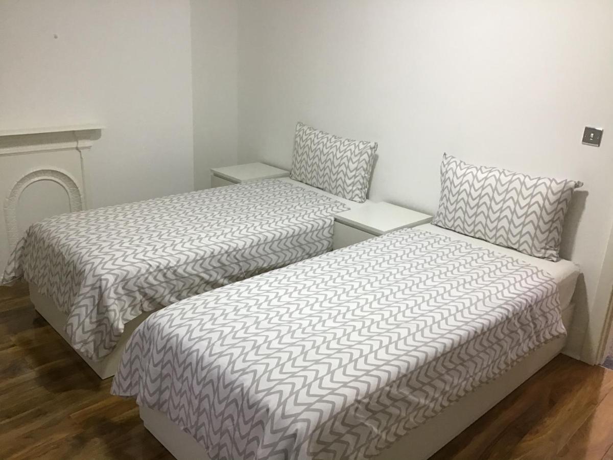 Appartement Residential Quarters, General Gordon Square *