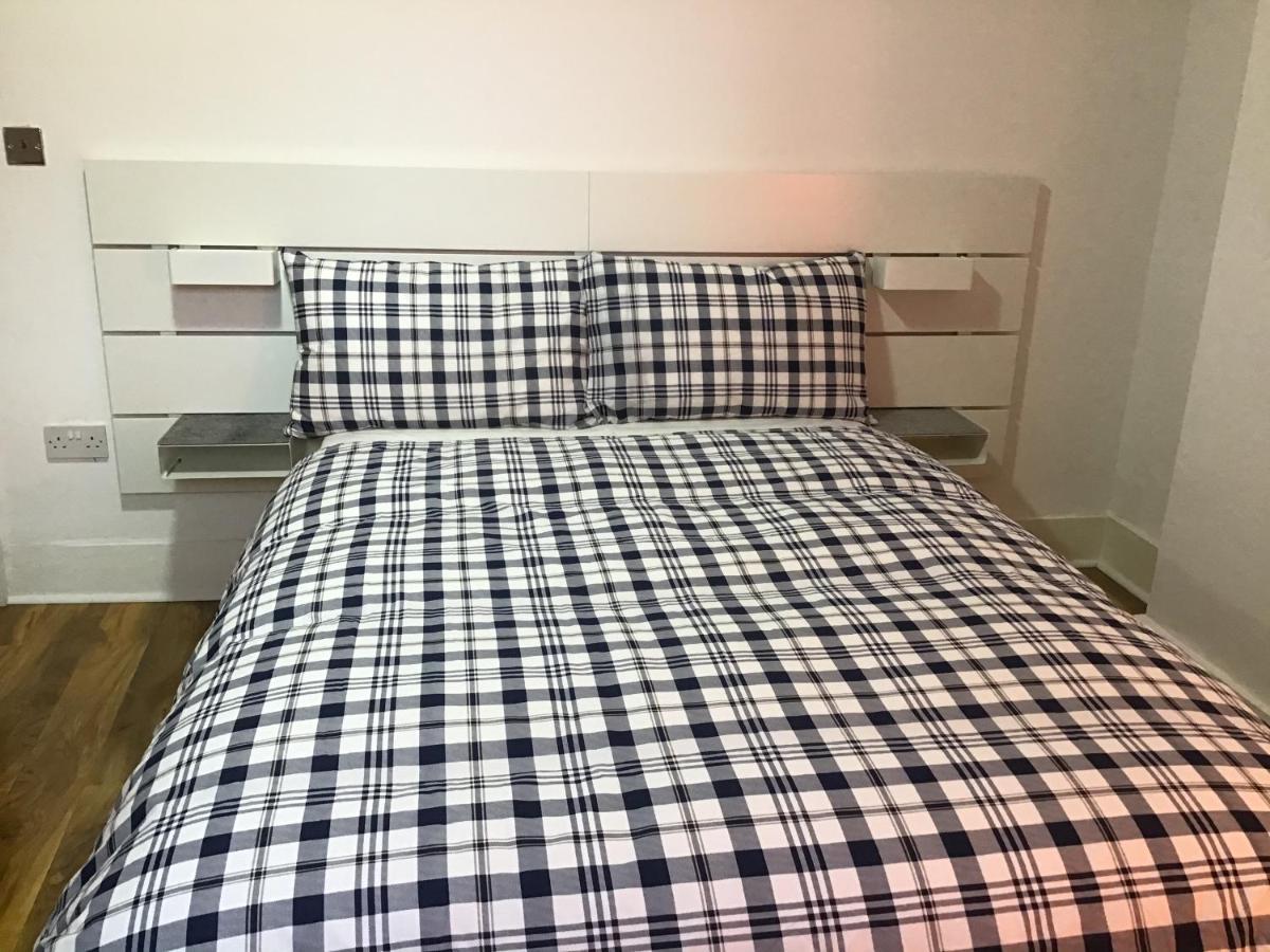Residential Quarters, General Gordon Square Appartement