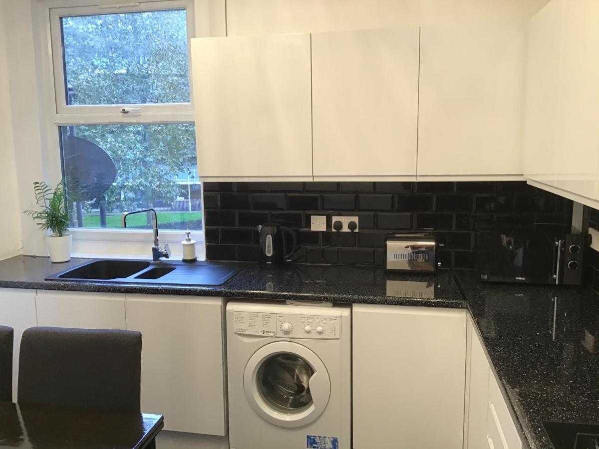 Residential Quarters, General Gordon Square Appartement